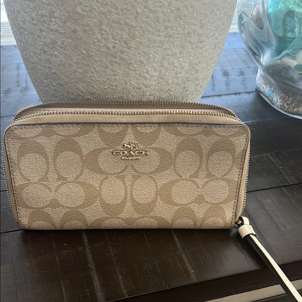 Coach Signature Zip-Around Wallet in Beige/Tan